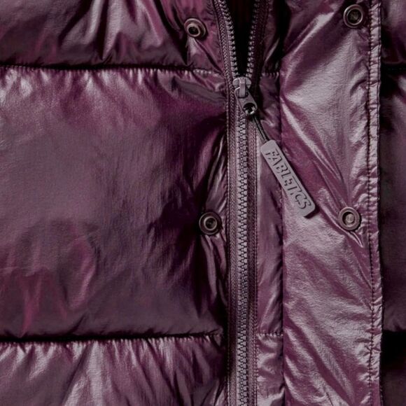 FABLETICS PLUS SIZE DEEP PLUM Essential Cropped Hooded Puffer Jacket  3X - Picture 10 of 16